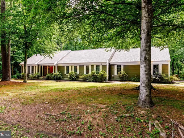 24771 Woods Dr, Denton, MD 21629