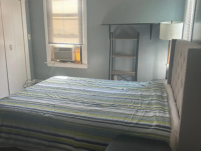 20 Compton St — Photo 10