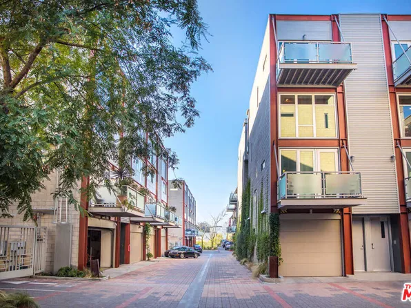 3450 Cahuenga Blvd W APT 601, Los Angeles, CA 90068