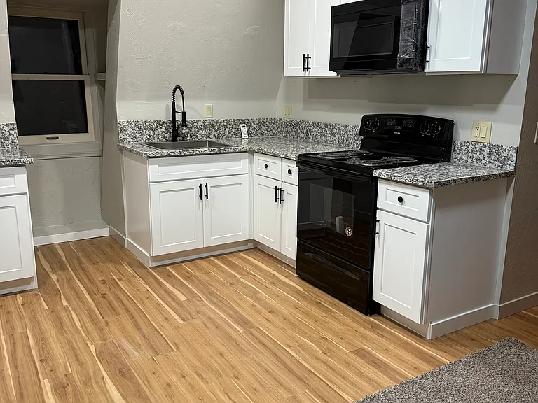 8236 N Armstrong Ave — Photo 3