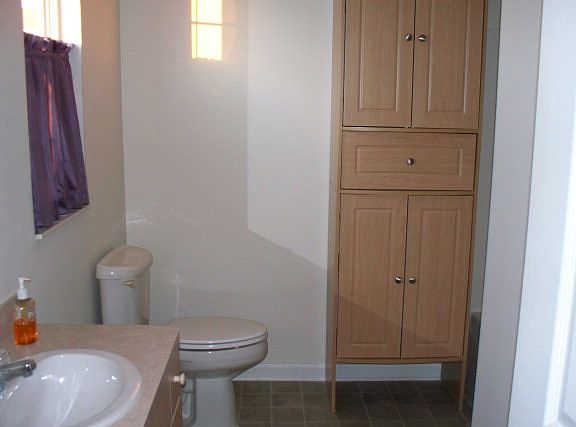 5th image of 317 Heritage Cir