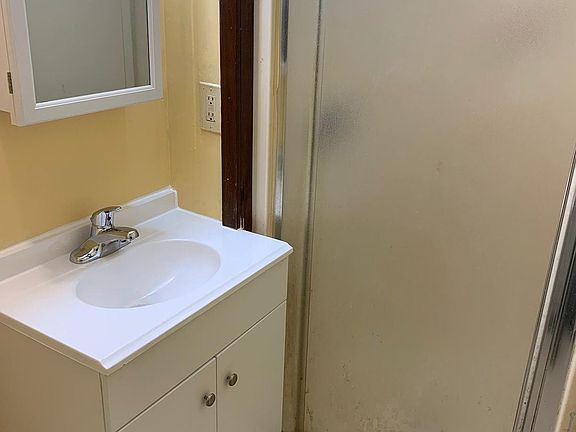 3rd image of 4143 Girard Ave N