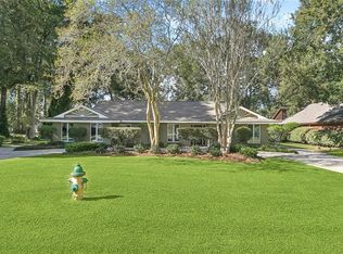 689 N Beau Chene Dr, Mandeville, LA 70471