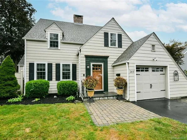 260 Crestwood Rd, Torrington, CT 06790