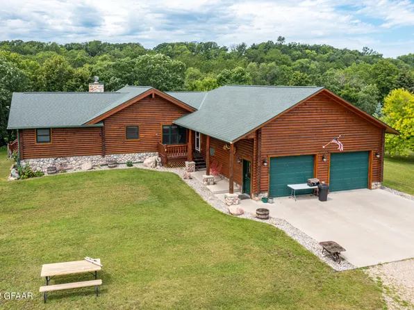 623 Mill St NW, Red Lake Falls, MN 56750