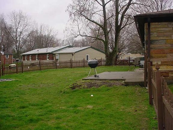 3rd image of 5260 Cheryl Ln