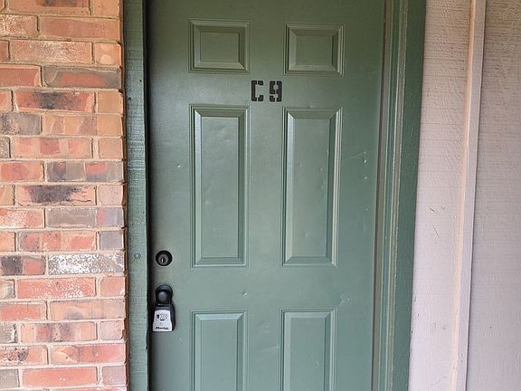 4th image of 2201 N 14th St #C-9