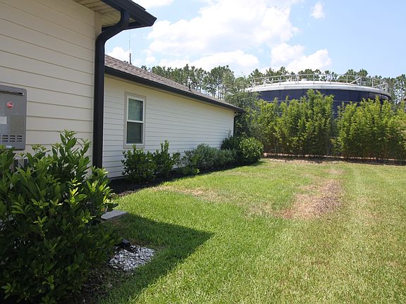 5th image of 1975 Amberly Dr