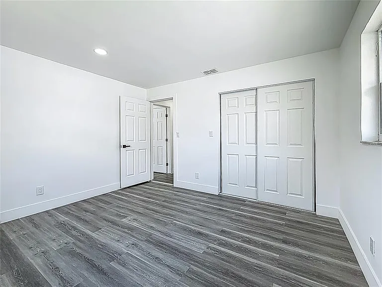 1755 Shore Acres Blvd NE — Photo 16