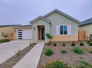 6599 E Weathermaker Ave, Fresno, CA 93727