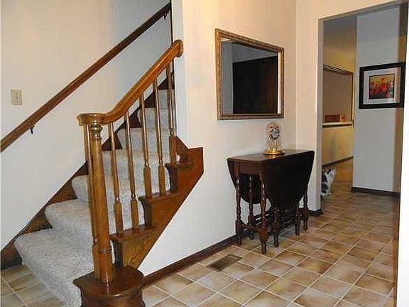 2nd image of 581 Fairway Blvd