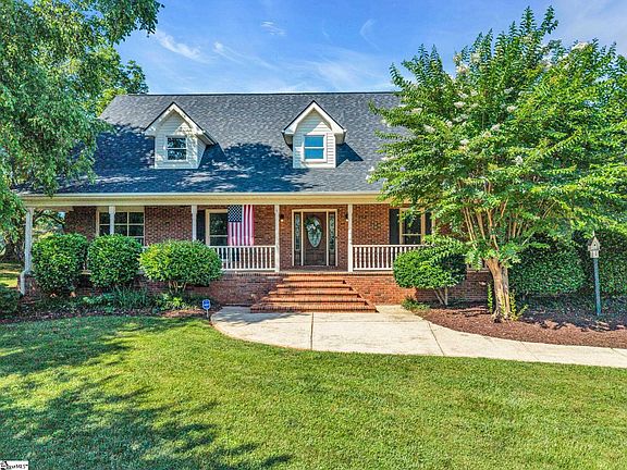3rd image of 107 Rubiwood Cir