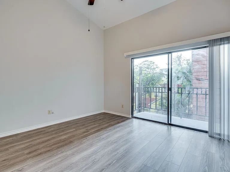1908 San Antonio St #306 — Photo 23