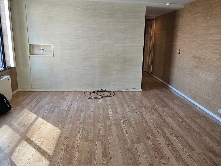 112 Washington Pl #6 — Photo 10