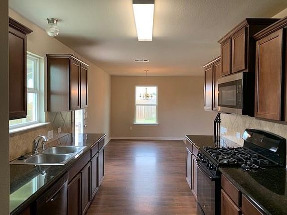 5th image of 117 Scurlock Ct