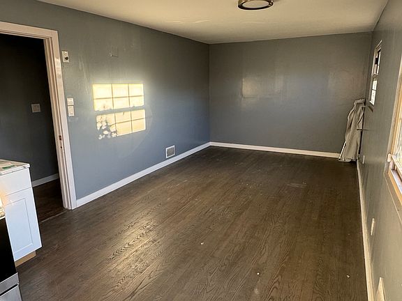5th image of 59 Regis Dr Floor 2