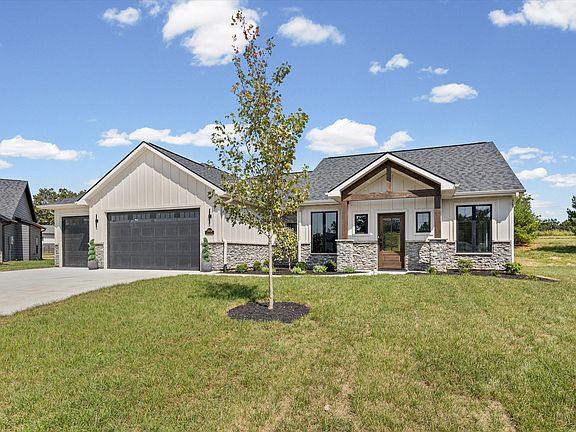 2nd image of 3904 Forester Ct