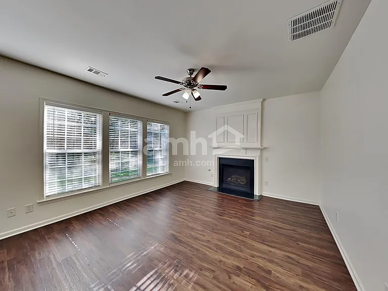 2264 Monthemer Cove Dr — Photo 7