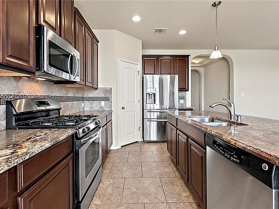 2nd image of 6209 Aviara Dr