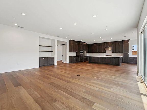Homesite 29 Great Room Kitchen
