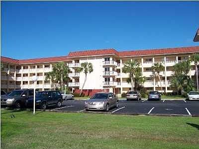 1st image of 112 Fairway Blvd Unit 211