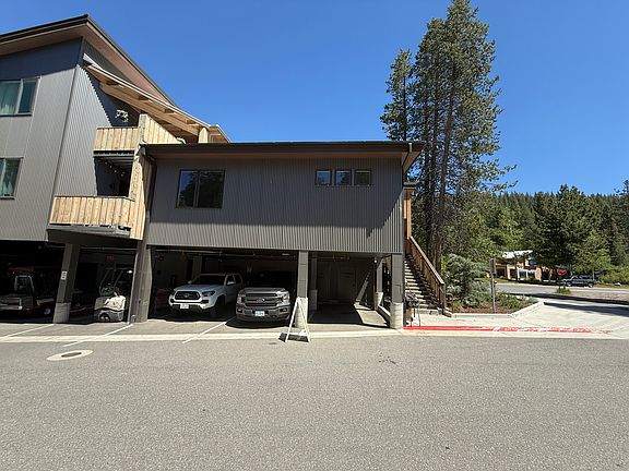 3rd image of 11213 Donner Pass Rd #101