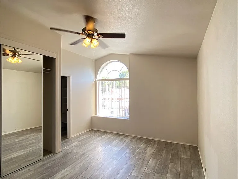 8328 Sea Glen Dr — Photo 16