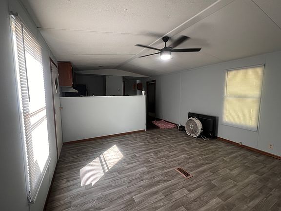 2nd image of 51 Hickory Ln