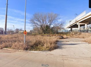 112 N Live Oak St, Fort Worth, TX 76102