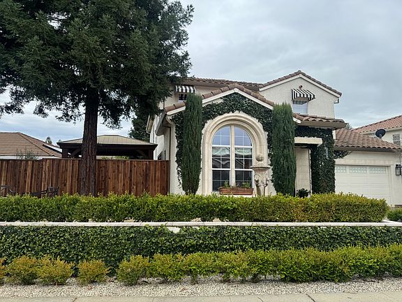 2nd image of 2629 Rogue Way