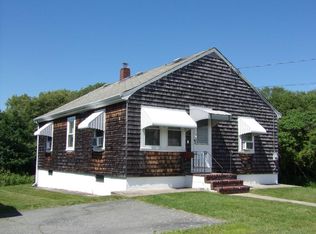 47 Lawson Ave, Acushnet, MA 02743