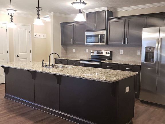 4th image of 623 Jensen Ln