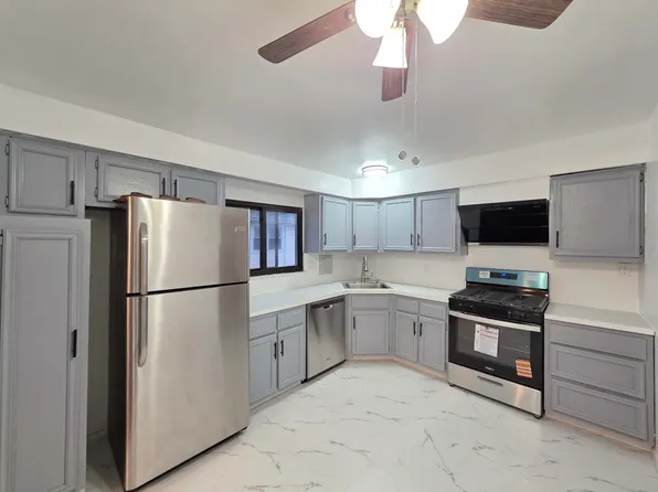98 Logan Ave, Staten Island, NY