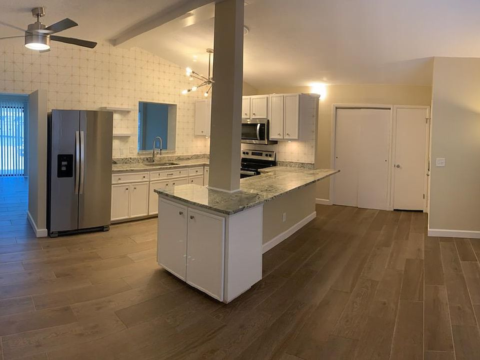 17444 2nd St E, Redington Shores, FL 33708 Zillow