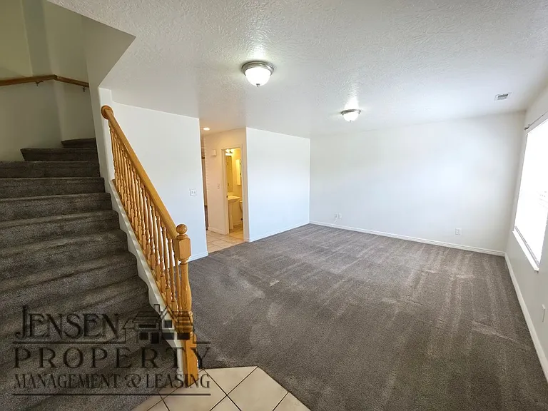 3155 S Hidden Valley Dr #105 — Photo 8