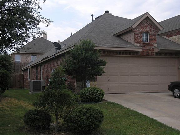 3rd image of 7921 Cedar Lake Ln