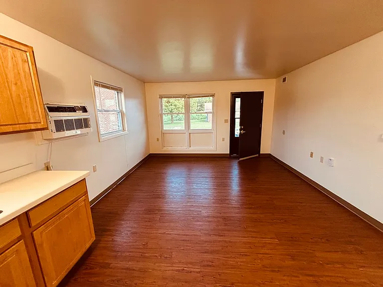 1-24 Reni Ct — Photo 2
