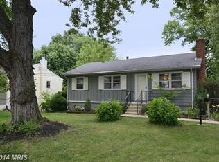 10202 Sager Ave, Fairfax, VA 22030