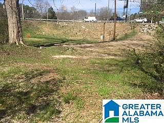 2nd image of 822 W Lenlock Ln #0