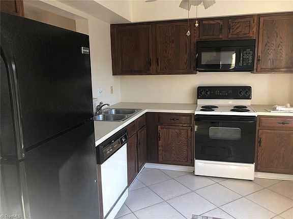 3rd image of 4317 Baylor St