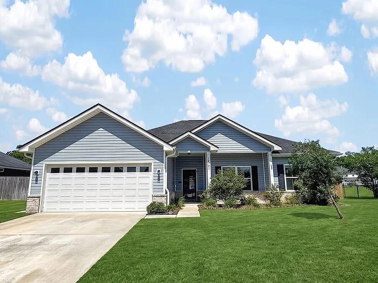 500 Thorp Cir — Photo 2