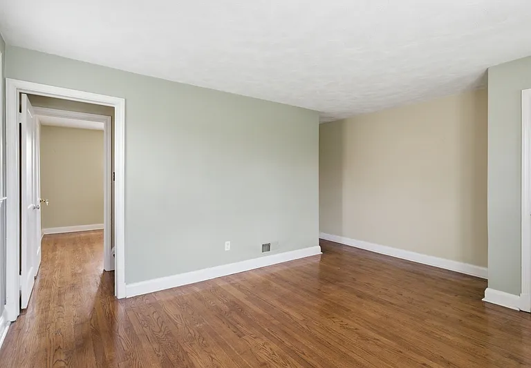 627 Lucia Ave — Photo 7