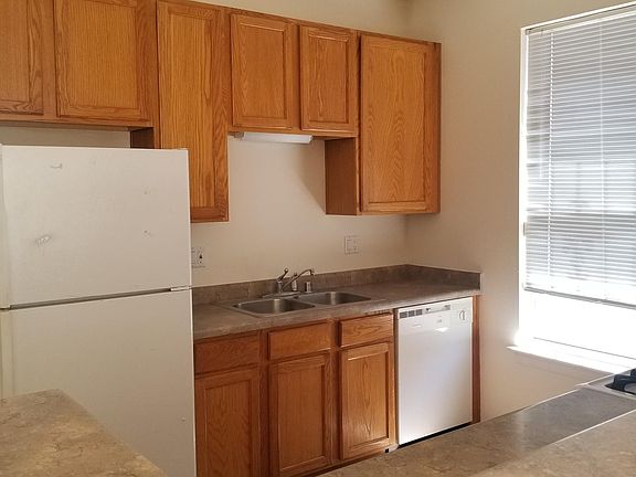 4th image of 716 Cordero Ave NE