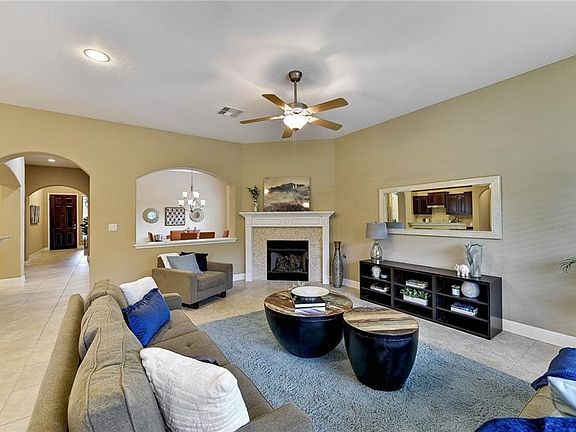 3rd image of 271 Stone River Dr