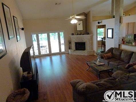 4th image of 3818 Tavern Oaks St