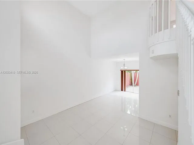 4668 SW 153rd Ct — Photo 3