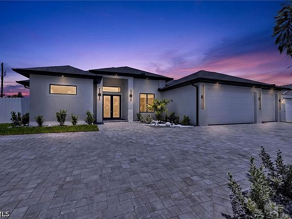4th image of 610 NW 2nd Pl
