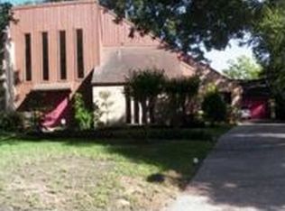 2123 Oak Creek Dr, Houston, TX 77017