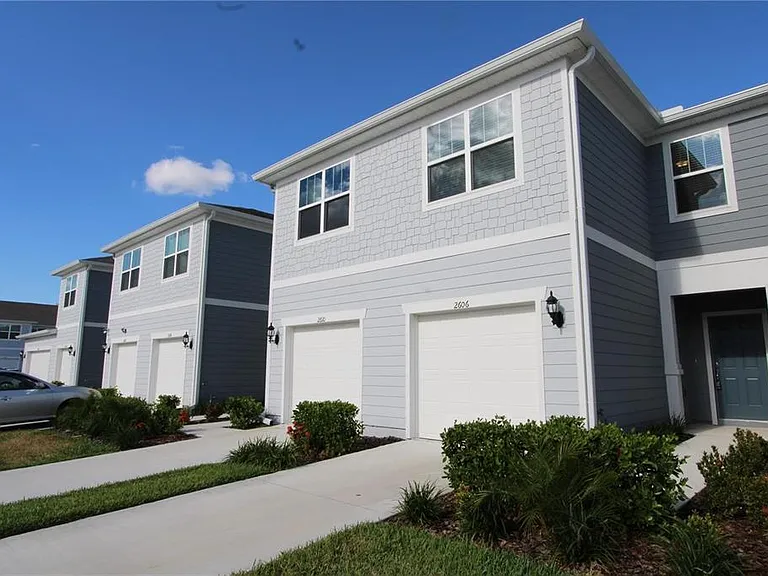2606 Winsome Way — Photo 2