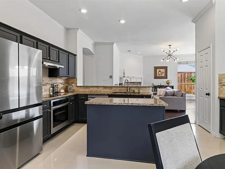 9383 Homestead Ln — Photo 11